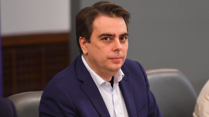 Асен Василев с прогноза за финансовата 2022 г.